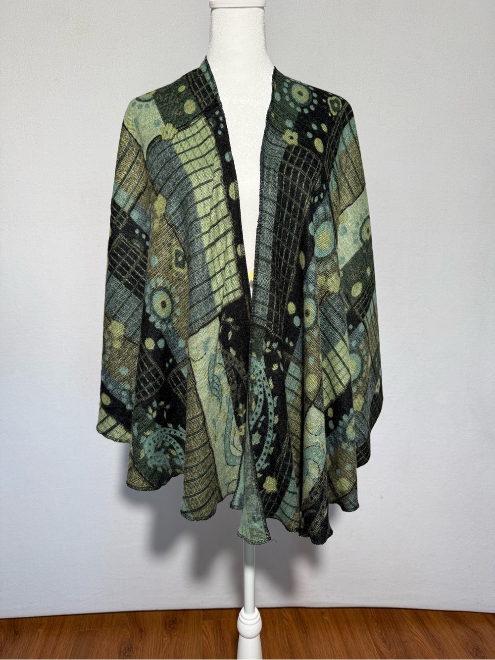 Patterned Green Women's Wrap Shawl
